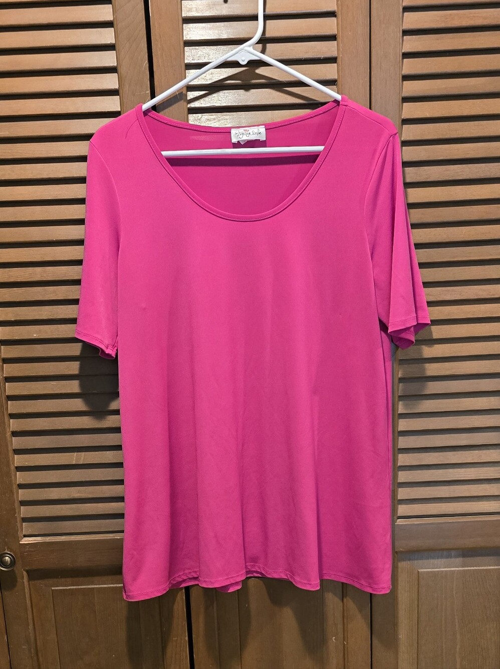 The Zig Zag Stripe Hot Pink Scoop Neck Silky Smooth Short Sleeve Top Lrg Magenta - Picture 4 of 6